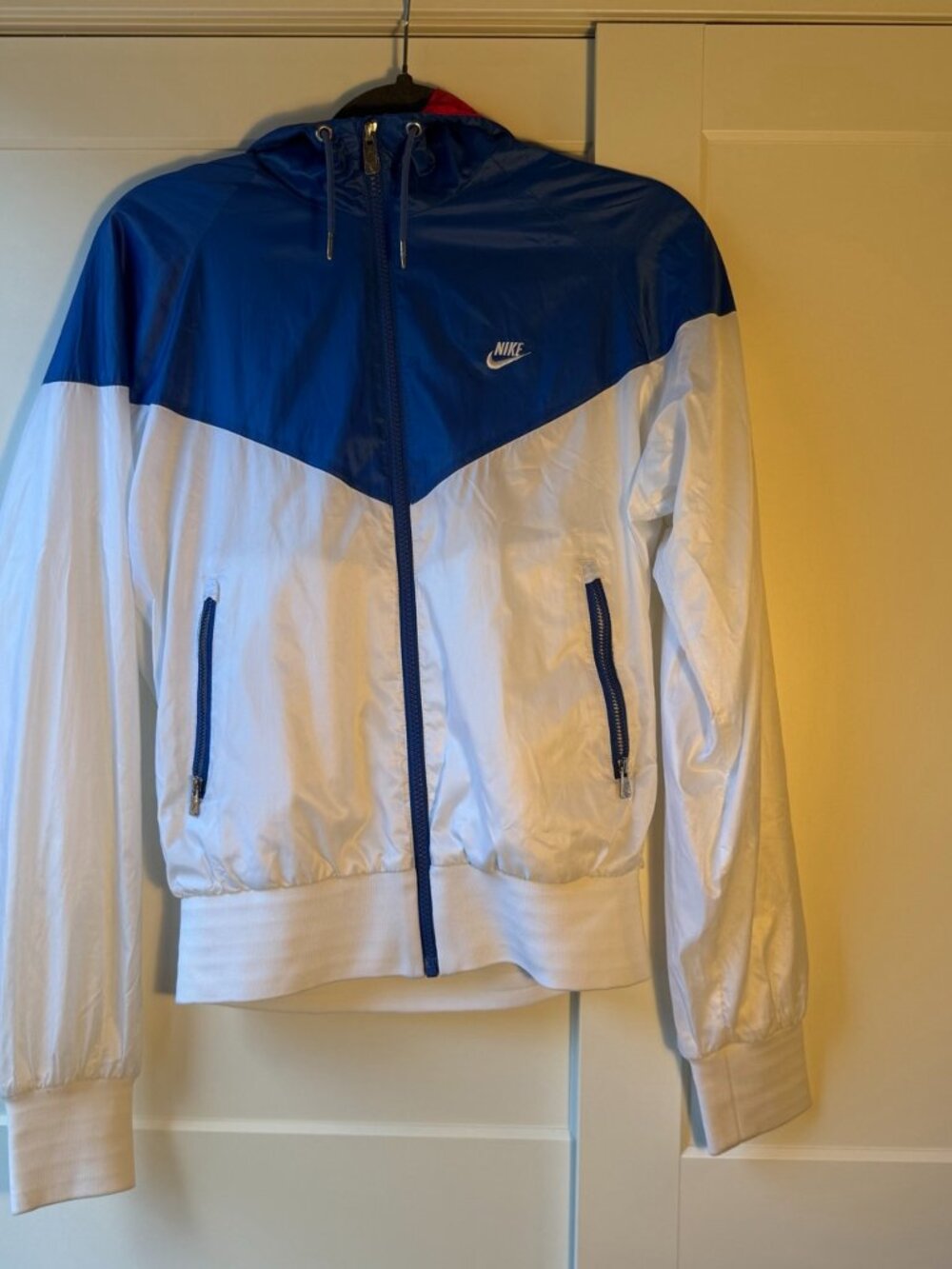 Nike Sportswear Windrunner Jacket Blue White Red Size M